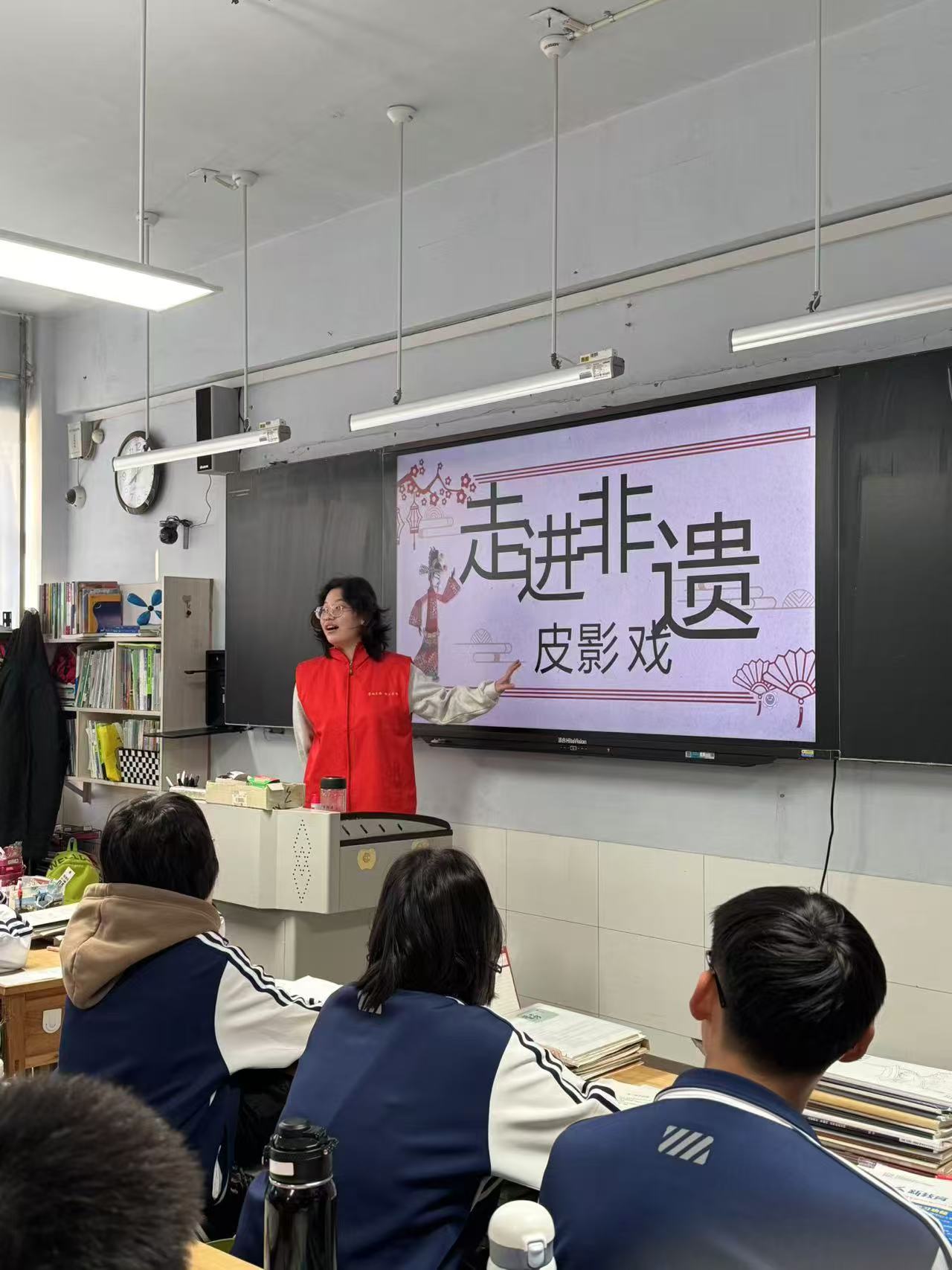 ���@�W(xu��)�ӣ��c�o馹ųǷ��z�Ļ�����ײ