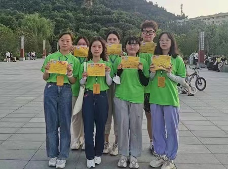 ����W(xu��)�������l(xi��ng)���l(f��)�]���Z��(y��u)�ݣ����мtɫ�Ļ�