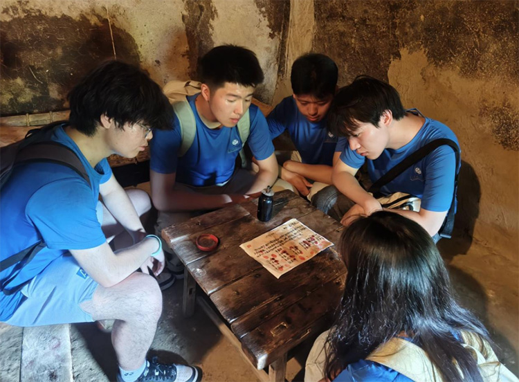 ���t��ӡ�vʷ�ܴa��̽С������z���}