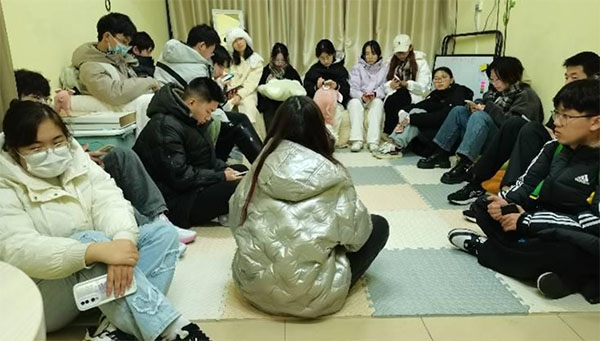 ��(d��ng)�Ƅ�(d��ng)�t(y��)���|(zh��)��չ��12����ί����(hu��)�A�M���_