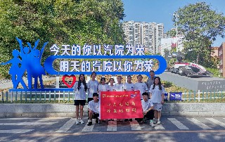 �������y �^������