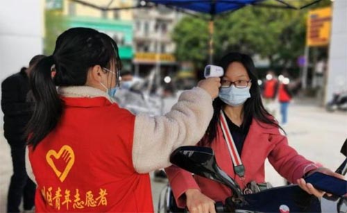 ����2000������W��Ͷ���������l��������`