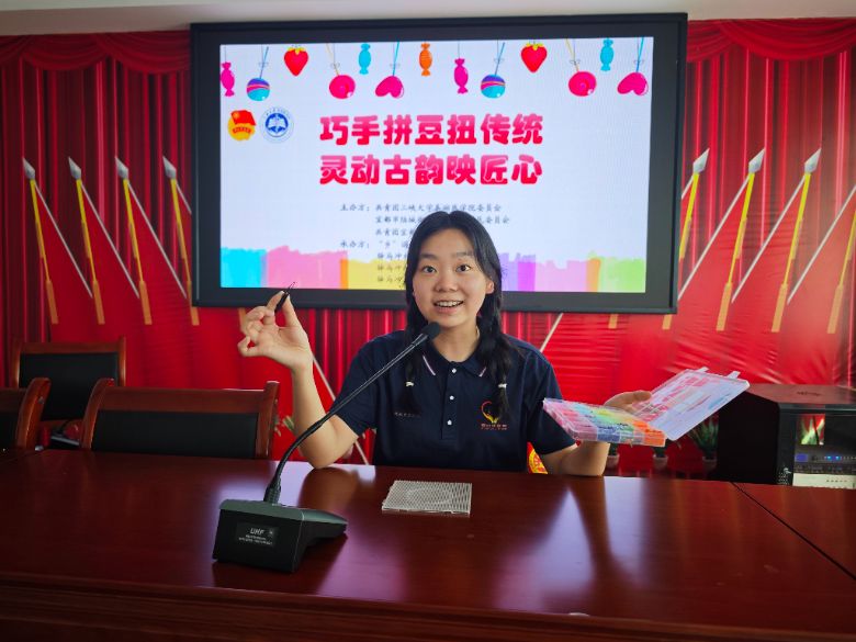 ��������@���Ļ����л�����c������