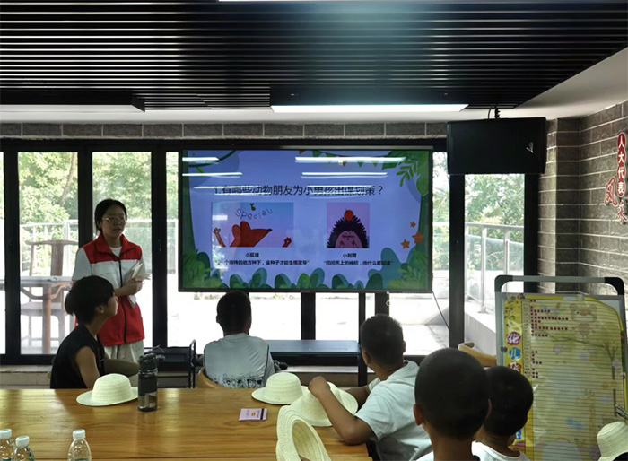 ���A��W���h����F���������������������� �d������`