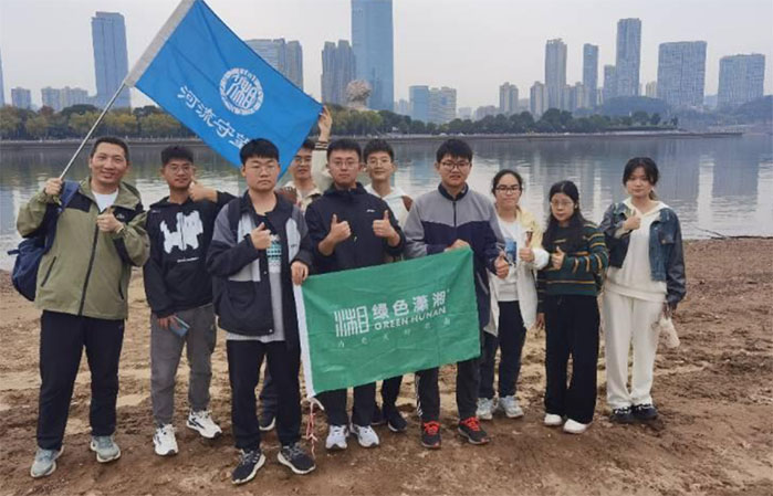 ���ώ�����Ϣ�ƌW�c���̌WԺ�Fί�๤���_չ��һ����ˮ��������塱־Ը���