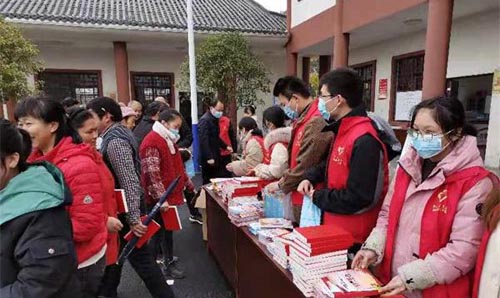 ��W(xu��)���ͷ����l(xi��ng),׌�ഺ�ڌ��`�о`���L(f��ng)��