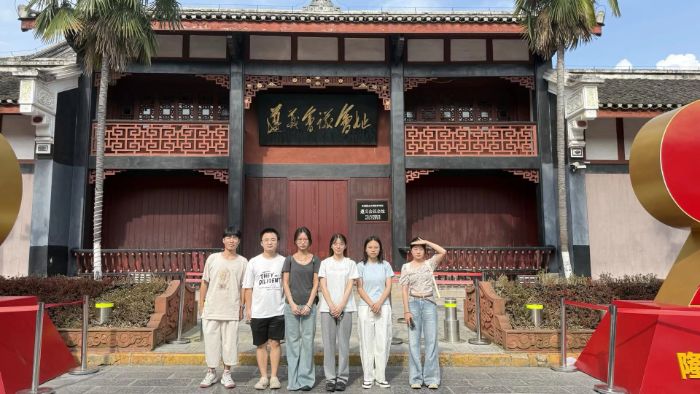 �s�m(x��)�tɫѪ�}��������·�ϡ����A���r�I(y��)��W�tɫ���`�F���M���x�_չ����������`